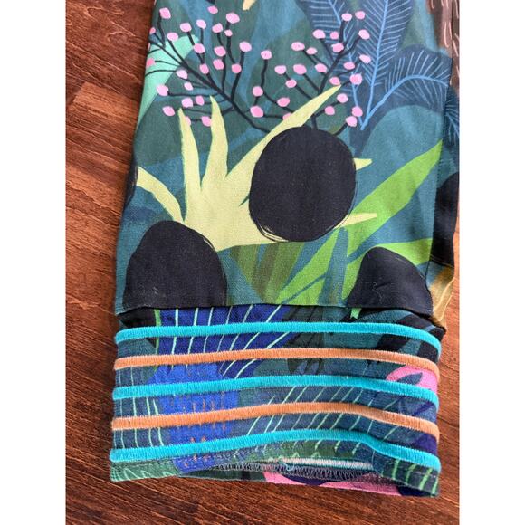 Farm Rio Tropique Embroidered Pants size small - Picture 2 of 4